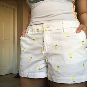 White lemon shorts perfect for summer